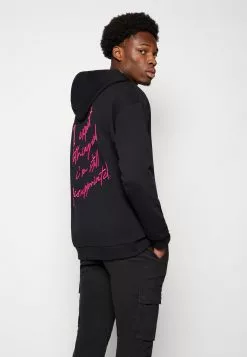 YOURTURN Embroidered Text Hoodie Unisex - Hoodie - Black 11 YOURTURN Embroidered Text Hoodie Unisex - Hoodie - Black -YOURTURN WINKEL 1b00bdfa4f184078b8b4af421ae91c6b