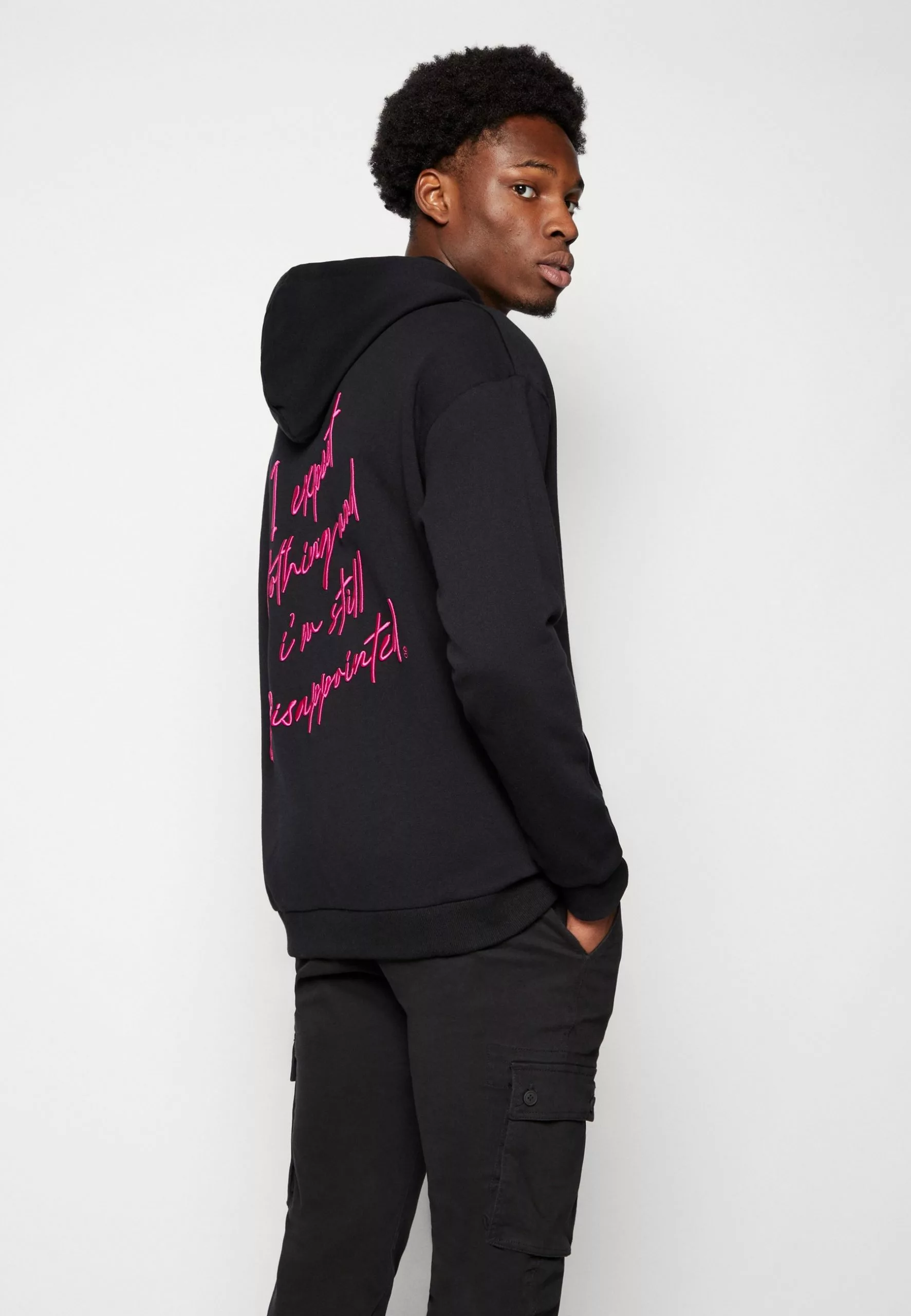 YOURTURN Embroidered Text Hoodie Unisex - Hoodie - Black 6 YOURTURN Embroidered Text Hoodie Unisex - Hoodie - Black - Afbeelding 4