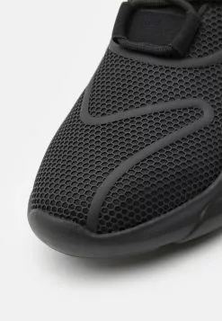 YOURTURN Sneakers Hoog - Black -YOURTURN WINKEL 251a9d080291444281d084a4d5fe85a0