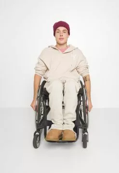 YOURTURN Trainingsbroek - Beige -YOURTURN WINKEL 30a4bc65601f4a879bbe26118d38de02