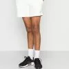 YOURTURN Basic Unisex - Shorts - White -YOURTURN WINKEL 3edc732da8184ac0883d6da82f0163c3