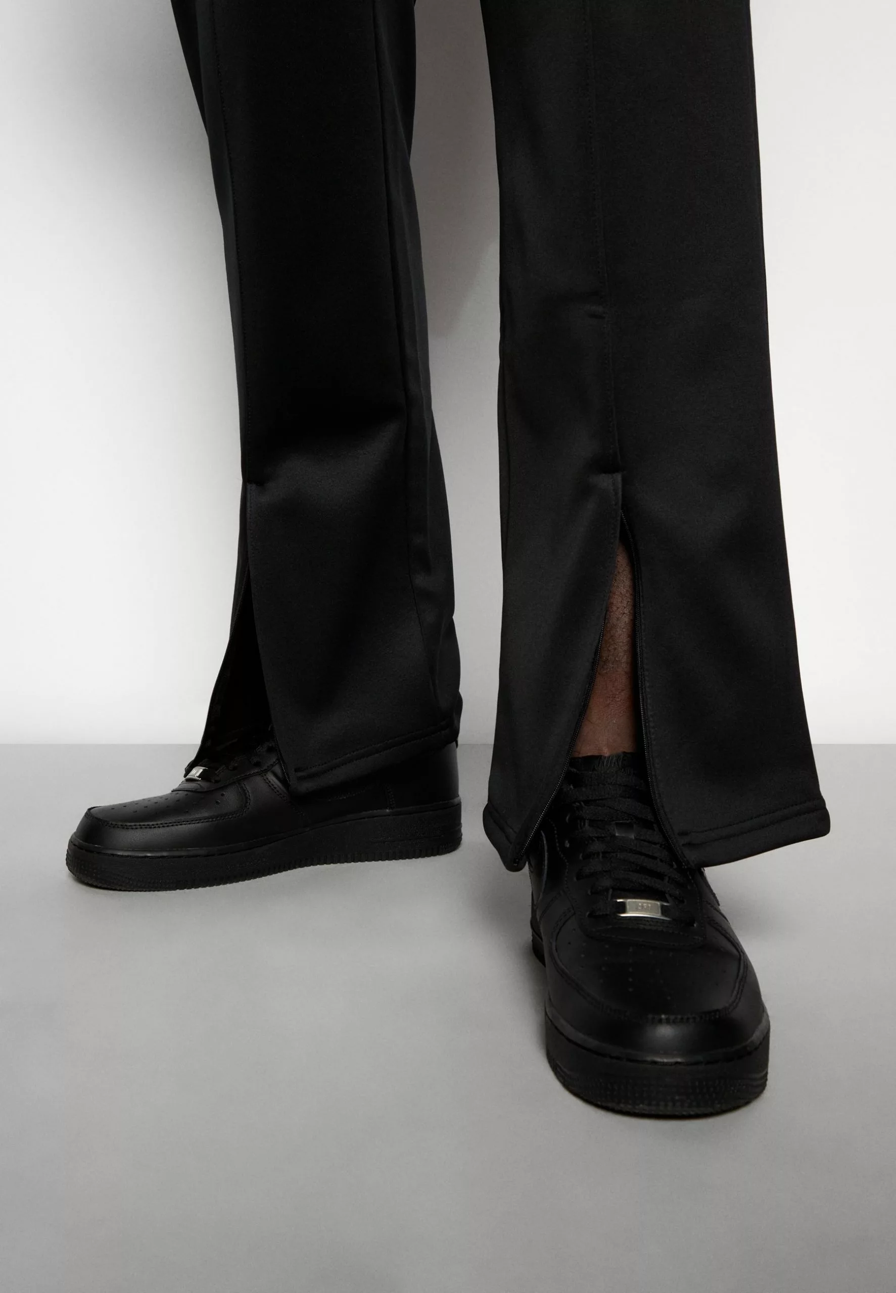 YOURTURN Unisex - Trainingsbroek - Black 8 YOURTURN Unisex - Trainingsbroek - Black - Afbeelding 6