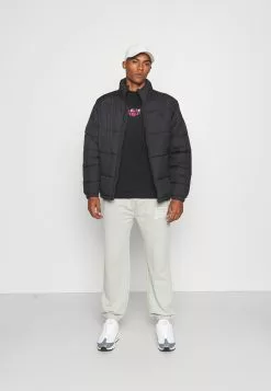 YOURTURN WINKEL -YOURTURN WINKEL 6aff41f2d9a94e539795dda9afeb210d