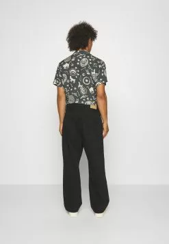 YOURTURN Baggy Jeans Unisex - Relaxed Fit Jeans - Black Denim 9 YOURTURN Baggy Jeans Unisex - Relaxed Fit Jeans - Black Denim -YOURTURN WINKEL 856524ea1a41478dbf188a3711e8cfe3