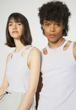 YOURTURN Unisex - Top - White -YOURTURN WINKEL 8ff9e4be9ad0402da2b149f952dd547f