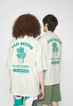 YOURTURN Unisex - T-Shirt Print - Offwhite -YOURTURN WINKEL 9b64d858034a4248a7306c207e97d379