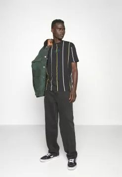 YOURTURN Unisex - T-Shirt Print - Black/White -YOURTURN WINKEL ae6974bac6e94fb098f2859524f1d8b3