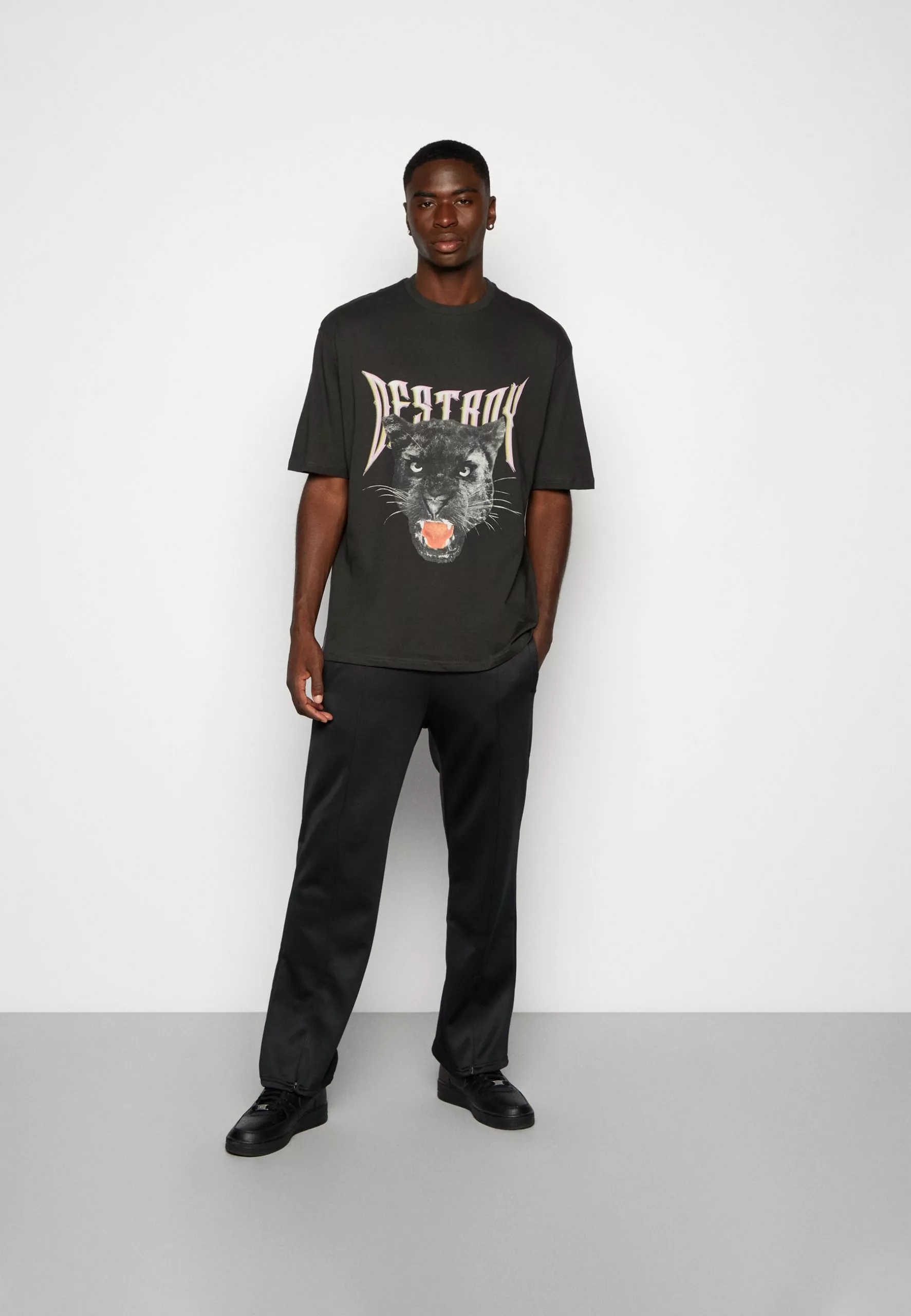 YOURTURN Unisex - Trainingsbroek - Black 4 YOURTURN Unisex - Trainingsbroek - Black - Afbeelding 2