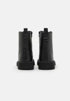 YOURTURN Veterboots - Black -YOURTURN WINKEL d4ee08c0b3bf43f3b0381acd10e2d910