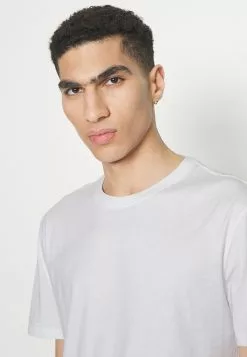 YOURTURN Unisex 5 Pack - T-Shirt Basic - White/Apricot/Light Blue -YOURTURN WINKEL d7c378d669e24d70b149f93e813a6fc4