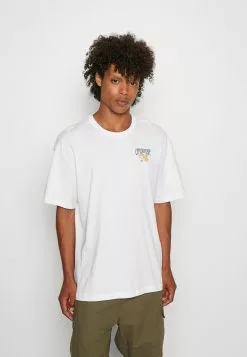 YOURTURN Orange Fruit Graphic Tee- T-Shirt Print - White