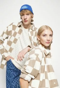 YOURTURN Unisex - Overhemdblouse - Beige 11 YOURTURN Unisex - Overhemdblouse - Beige -YOURTURN WINKEL e8298cc70cf9453ea6c2206da9d11c42